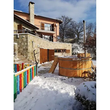 ☆ Horizont ➫ Breakfast☆pool☆sauna☆jacuzzi☆ Апартамент Ихтиман